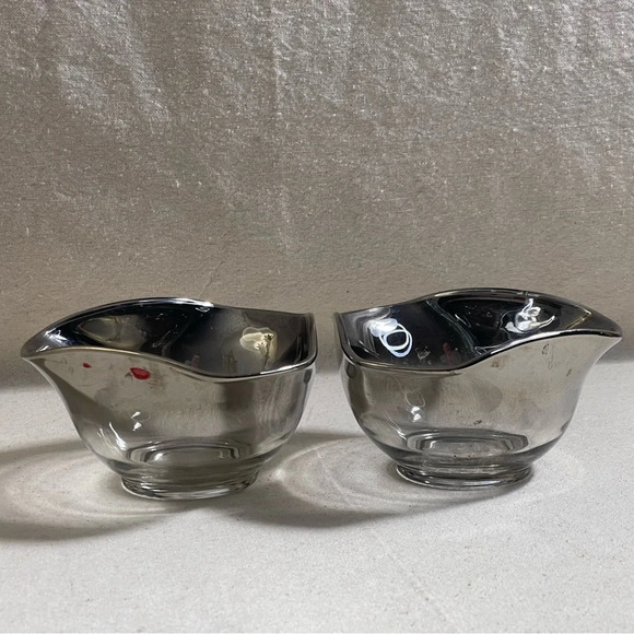 Silver Fade Nut Candy Bowls (2)‎ Dorothy Thorpe Style MCM Vintage Mid Century - Picture 1 of 9